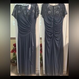Women Size 12 - Gray Sequined Mesh-Sleeve A-Line Formal Dress by: Xscape